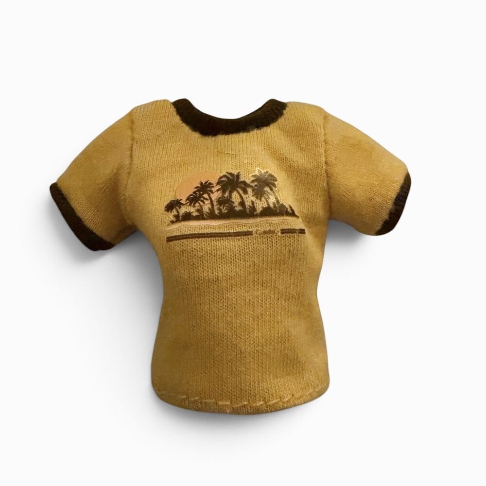 Bratz Boyz Sun-Kissed Summer Cade Doll Yellow Mustard Shirt w/ Brown Trim